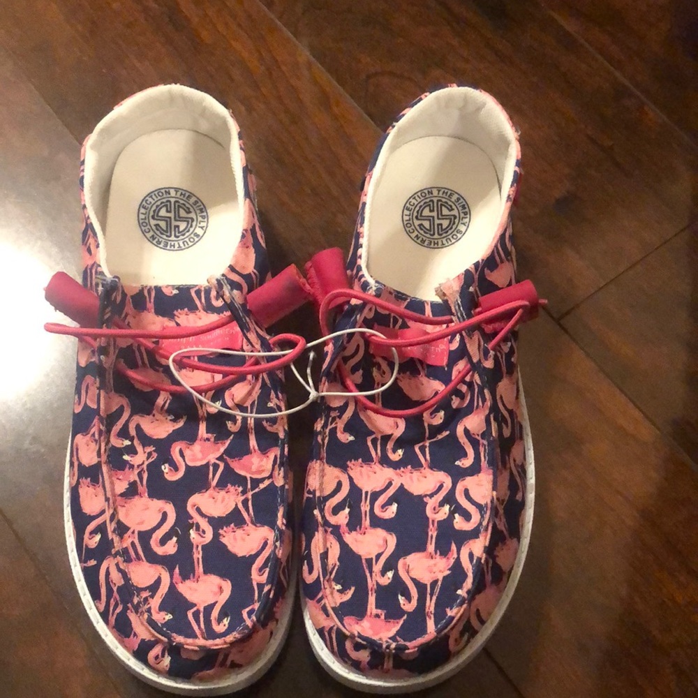 Simply southern blue and pink flamingo shoes 🦩 👟